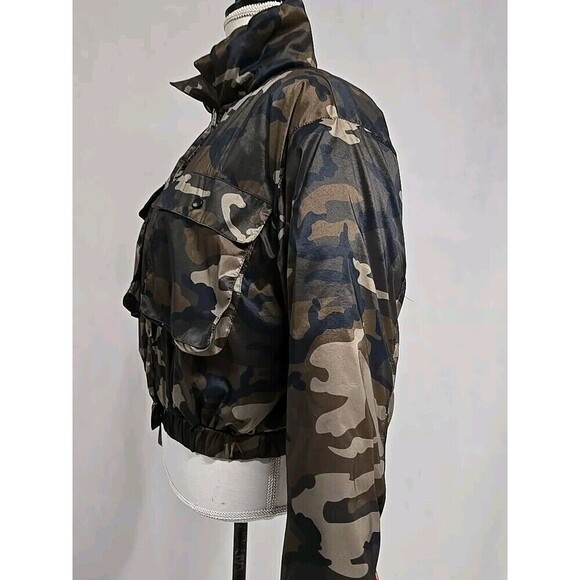 Lulus In Plain Sight Green Camo Print Puffer Bomber Jacket Women’s Size S VGUC - Picture 5 of 12